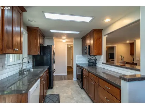 257 Fawn Drive Roseburg OR 97470