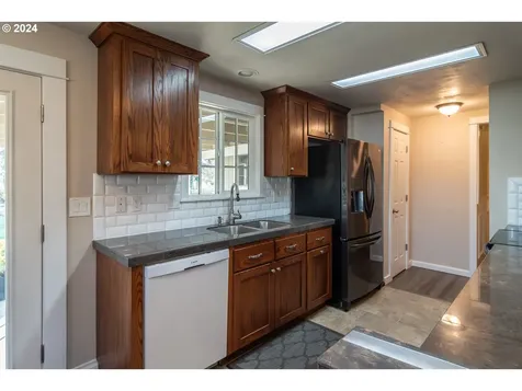 257 Fawn Drive Roseburg OR 97470
