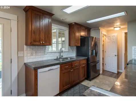 257 Fawn Drive Roseburg OR 97470