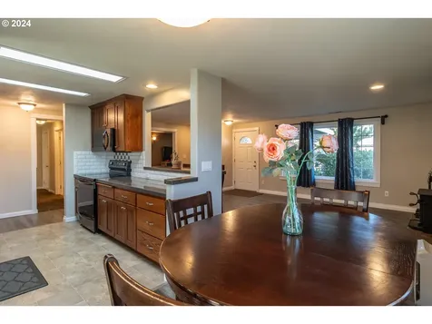 257 Fawn Drive Roseburg OR 97470