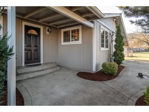 257 Fawn Drive Roseburg OR 97470