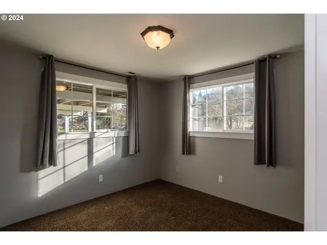 257 Fawn Drive Roseburg OR 97470