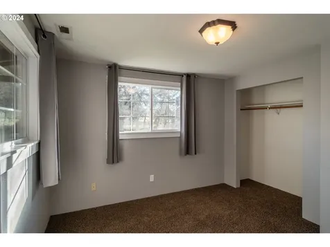 257 Fawn Drive Roseburg OR 97470