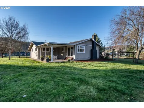 257 Fawn Drive Roseburg OR 97470