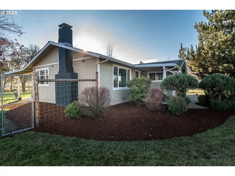 257 Fawn Drive Roseburg OR 97470