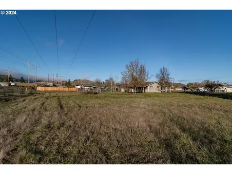 257 Fawn Drive Roseburg OR 97470
