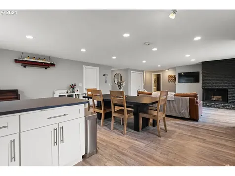10114 NW 15th Avenue Vancouver WA 98685