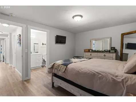 10114 NW 15th Avenue Vancouver WA 98685
