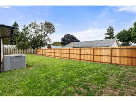 10114 NW 15th Avenue Vancouver WA 98685