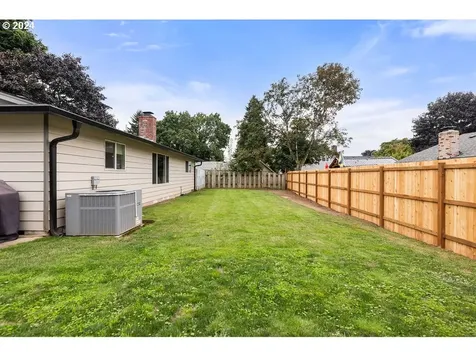 10114 NW 15th Avenue Vancouver WA 98685