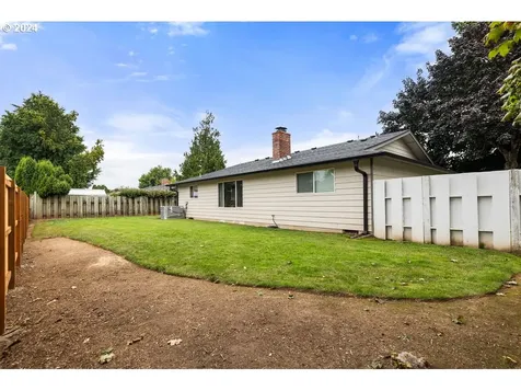 10114 NW 15th Avenue Vancouver WA 98685