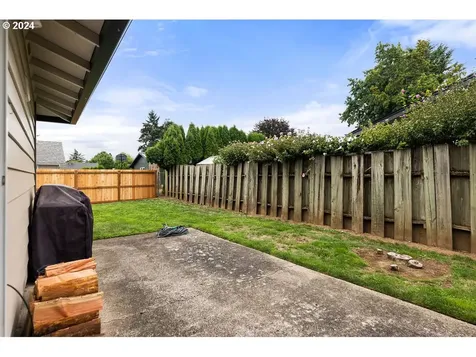 10114 NW 15th Avenue Vancouver WA 98685