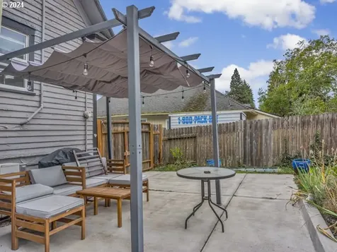 2325 Saginaw Street S Salem OR 97302
