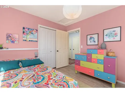 26127 Marina Road Veneta OR 97487