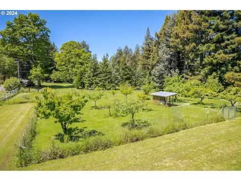 26127 Marina Road Veneta OR 97487