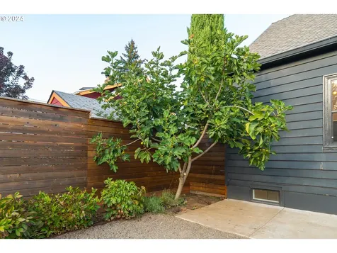 9604 N Kellogg Street Portland OR 97203
