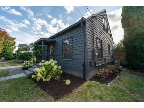 9604 N Kellogg Street Portland OR 97203