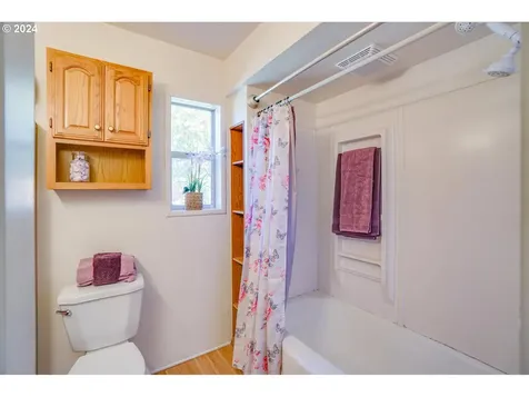 104 42nd Street Washougal WA 98671