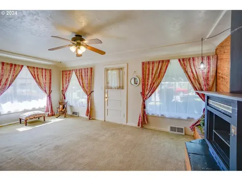 104 42nd Street Washougal WA 98671