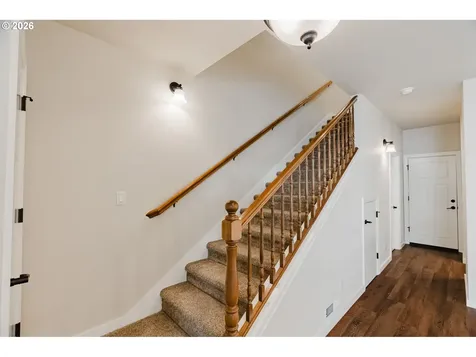 384 Market Street Salem OR 97301