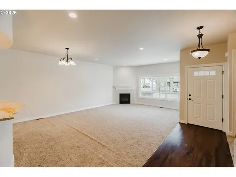 384 Market Street Salem OR 97301