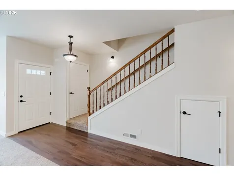 384 Market Street Salem OR 97301