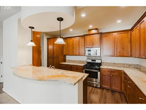 384 Market Street Salem OR 97301
