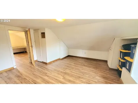 912 SE Combs Flat Road Prineville OR 97754