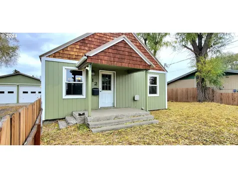 912 SE Combs Flat Road Prineville OR 97754