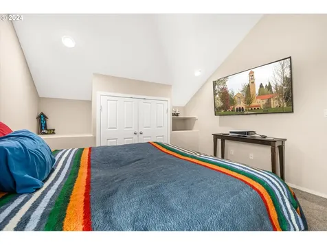 11585 Sw Tallwood Drive Portland OR 97223