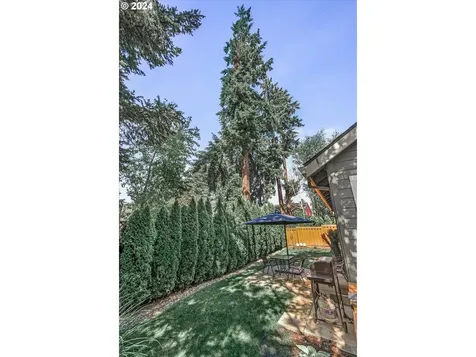 11585 Sw Tallwood Drive Portland OR 97223