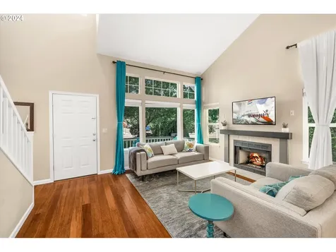 11585 Sw Tallwood Drive Portland OR 97223