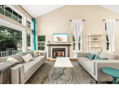 11585 Sw Tallwood Drive Portland OR 97223