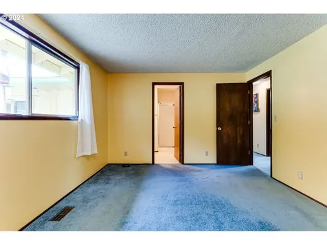1785 Lorane Highway Eugene OR 97405