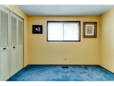 1785 Lorane Highway Eugene OR 97405