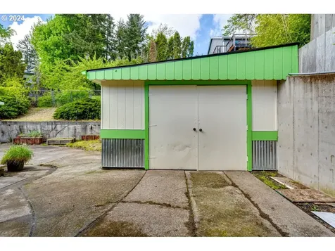 1785 Lorane Highway Eugene OR 97405