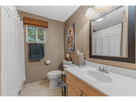 2411 NE 95th Court Vancouver WA 98662