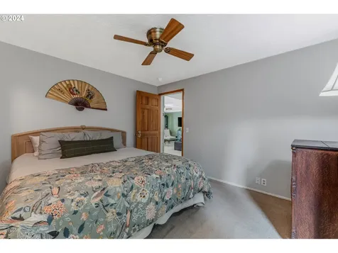 2411 NE 95th Court Vancouver WA 98662