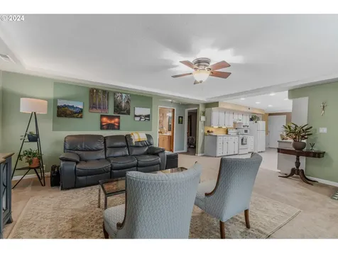 2411 NE 95th Court Vancouver WA 98662