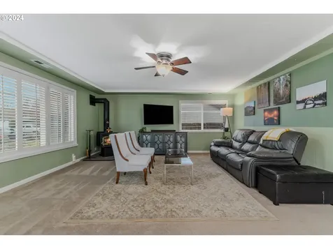 2411 NE 95th Court Vancouver WA 98662