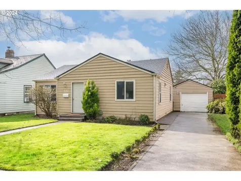 541 26th Avenue Longview WA 98632