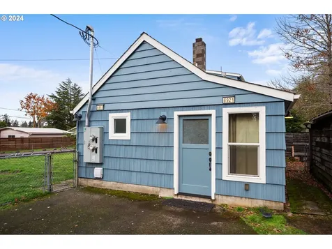 6921 SW Oak Street Portland OR 97223