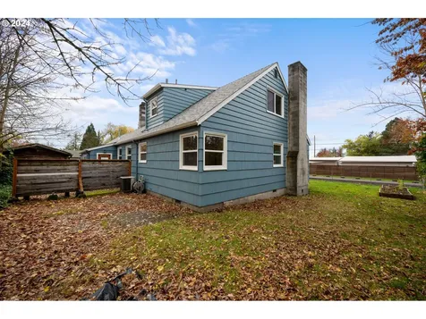 6921 SW Oak Street Portland OR 97223