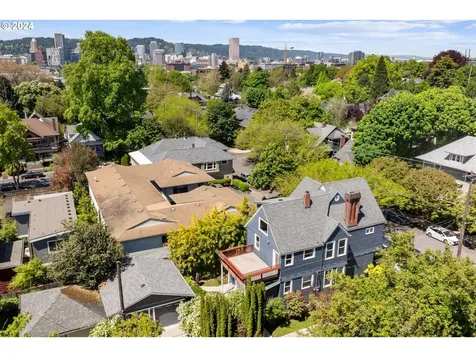 1734 Se Main Street Portland OR 97214