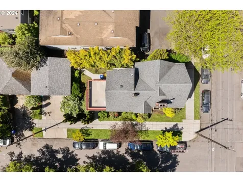1734 Se Main Street Portland OR 97214