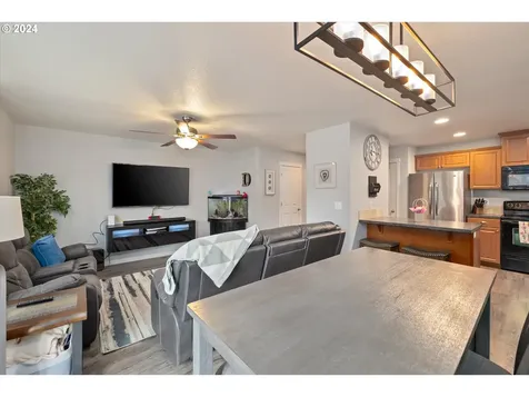 7011 Ne 61st Street Vancouver WA 98661