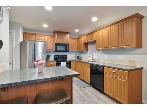 7011 Ne 61st Street Vancouver WA 98661