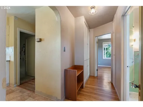 1213 N 7th Avenue Kelso WA 98626