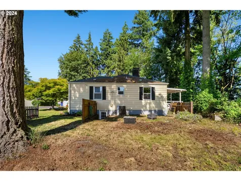 1213 N 7th Avenue Kelso WA 98626