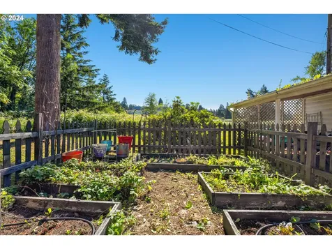 1213 N 7th Avenue Kelso WA 98626